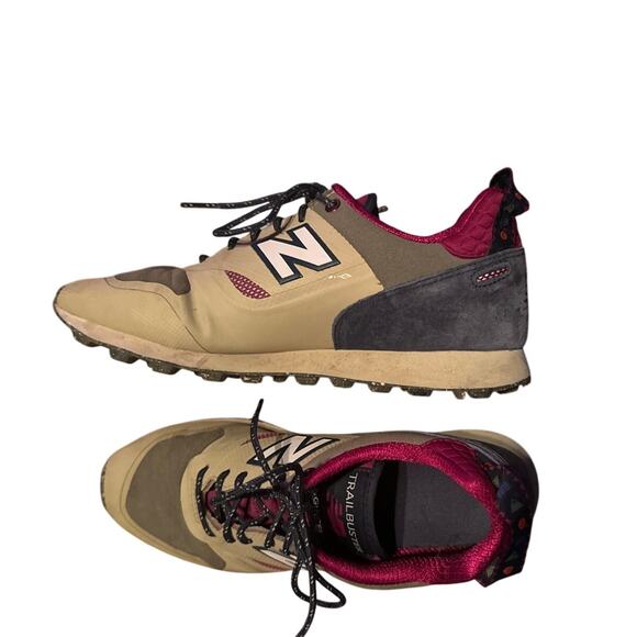 New Balance Trailbuster Mens 9.5 Camping hiking Navy/Tan - Picture 1 of 10